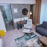 No 6 * Constanţa