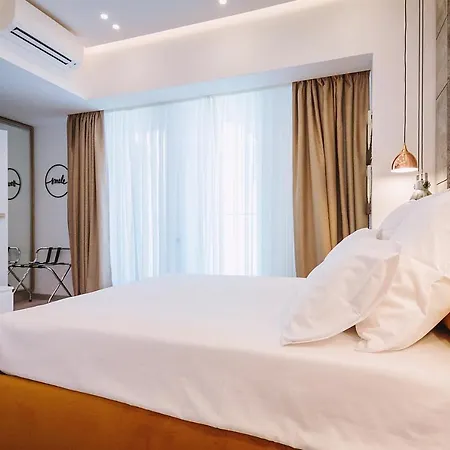 No 6 Apartment *