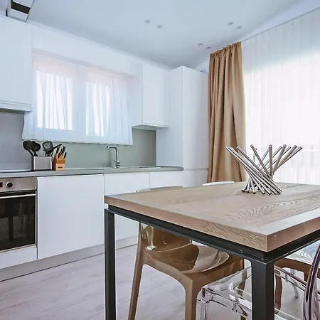 No 6 Apartment