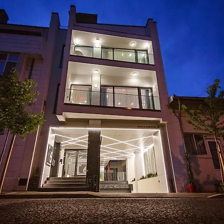 Apartamento No 6 *